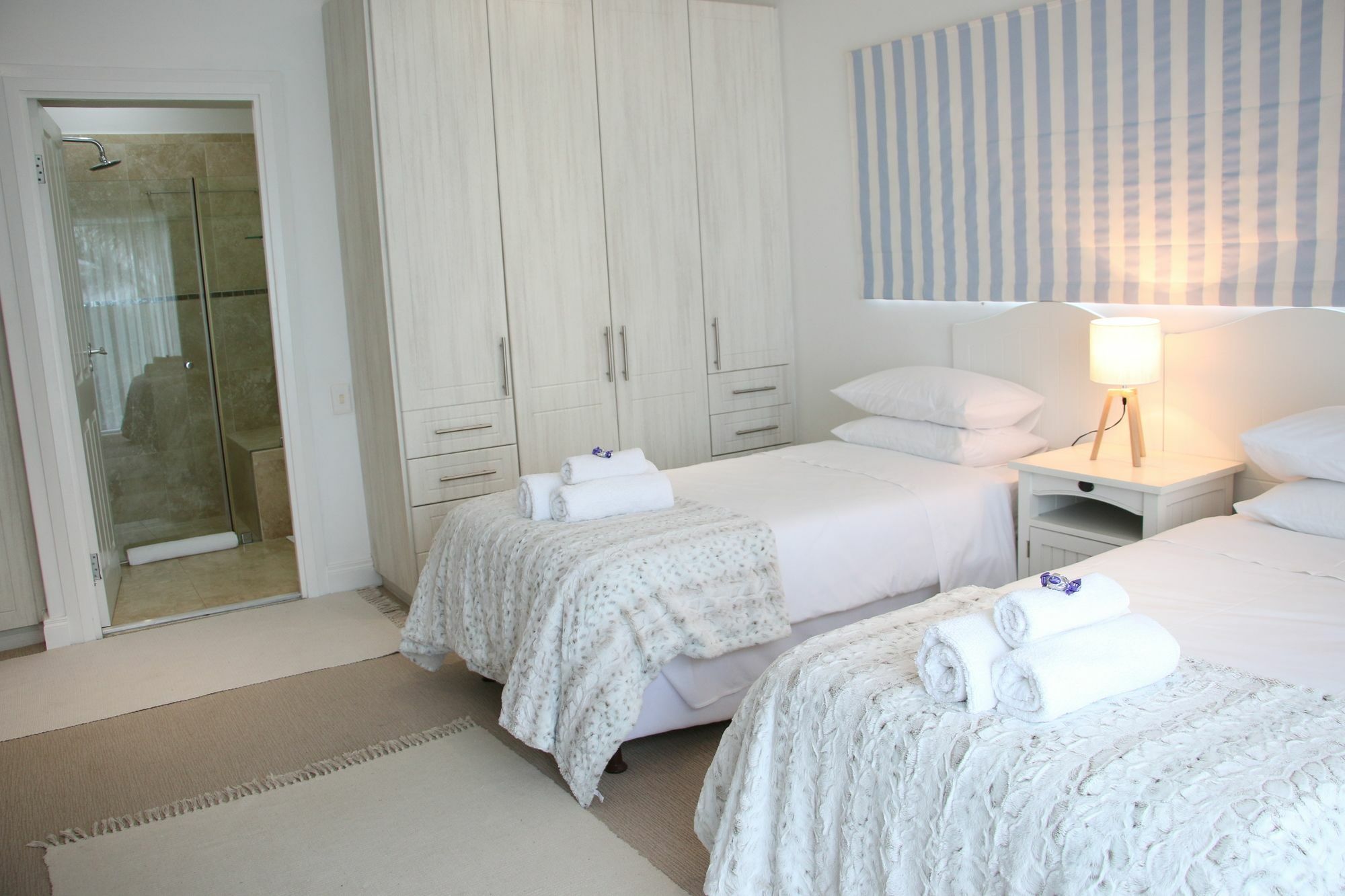 4 On Montagu Accommodation Mossel Bay Bagian luar foto