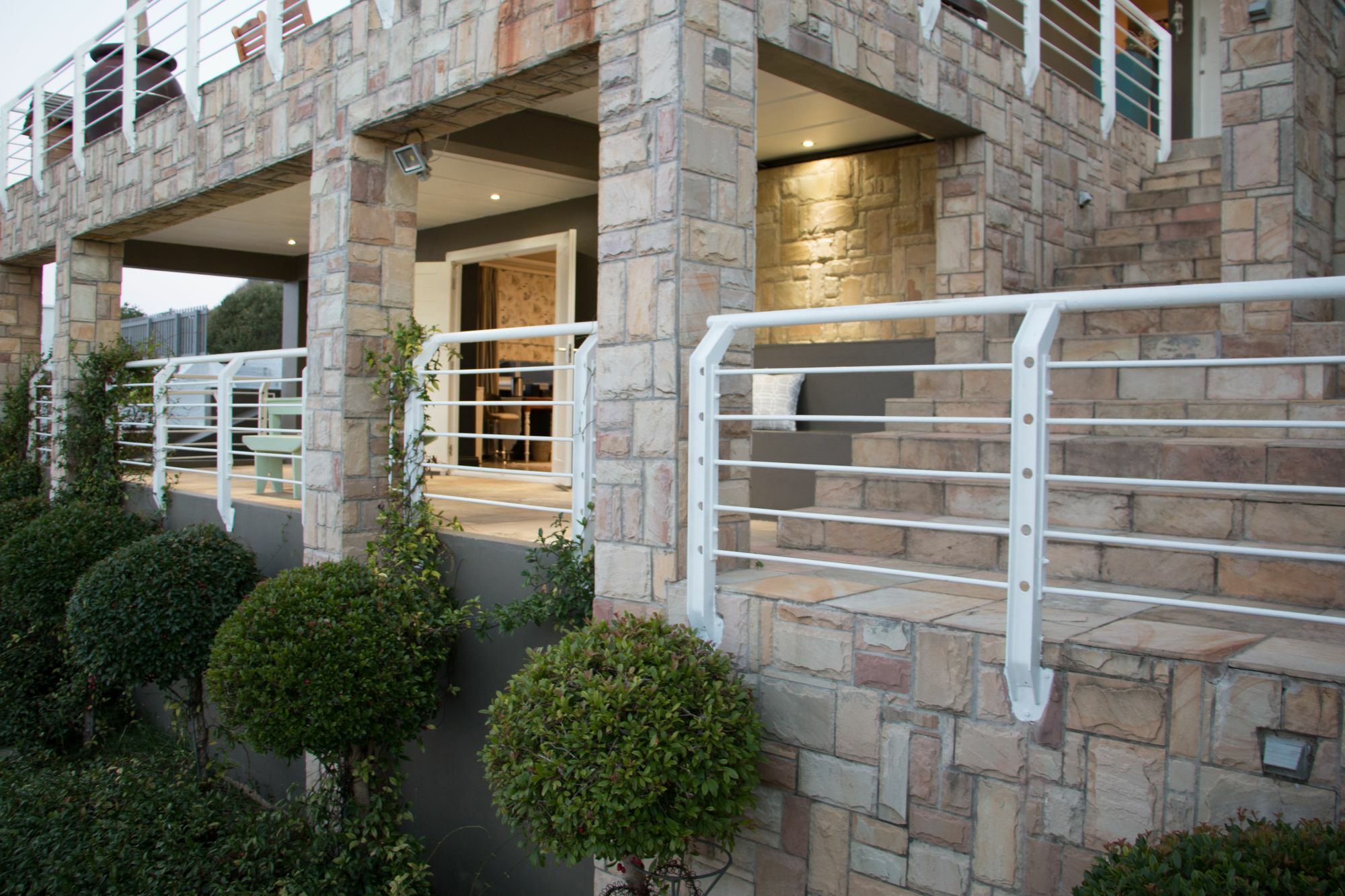 4 On Montagu Accommodation Mossel Bay Bagian luar foto