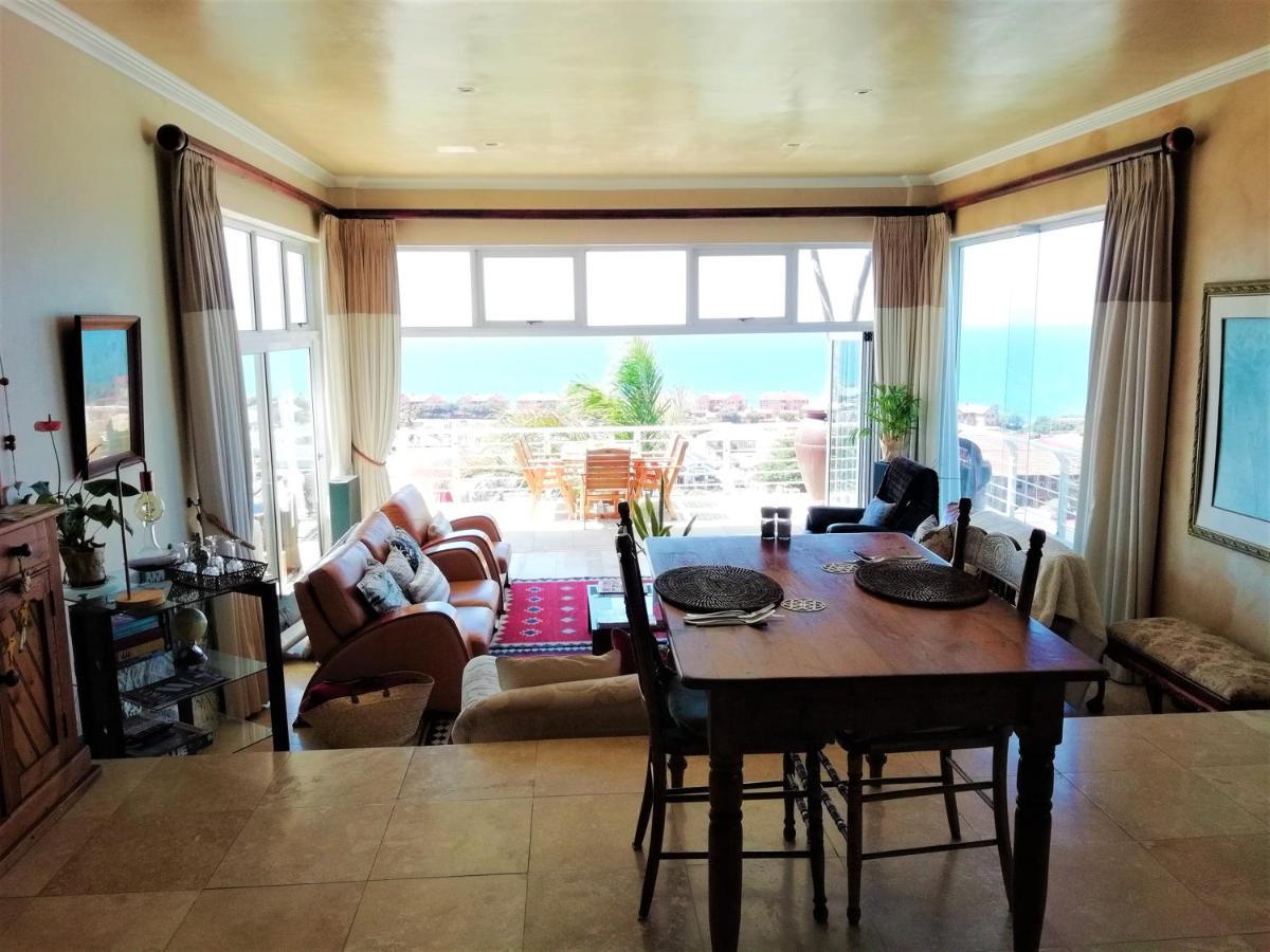 4 On Montagu Accommodation Mossel Bay Bagian luar foto