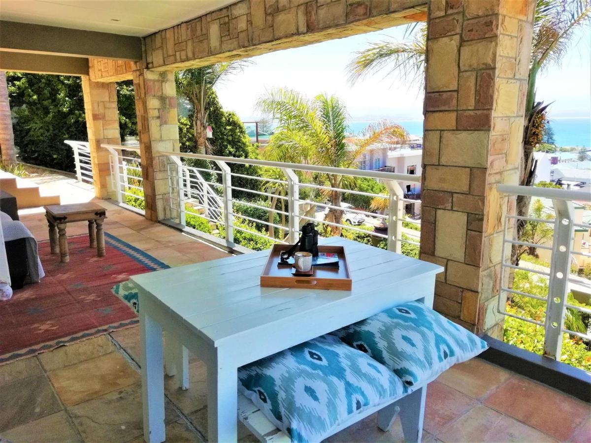 4 On Montagu Accommodation Mossel Bay Bagian luar foto