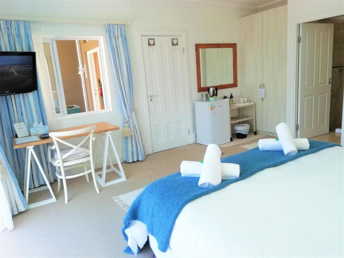 4 On Montagu Accommodation Mossel Bay Bagian luar foto