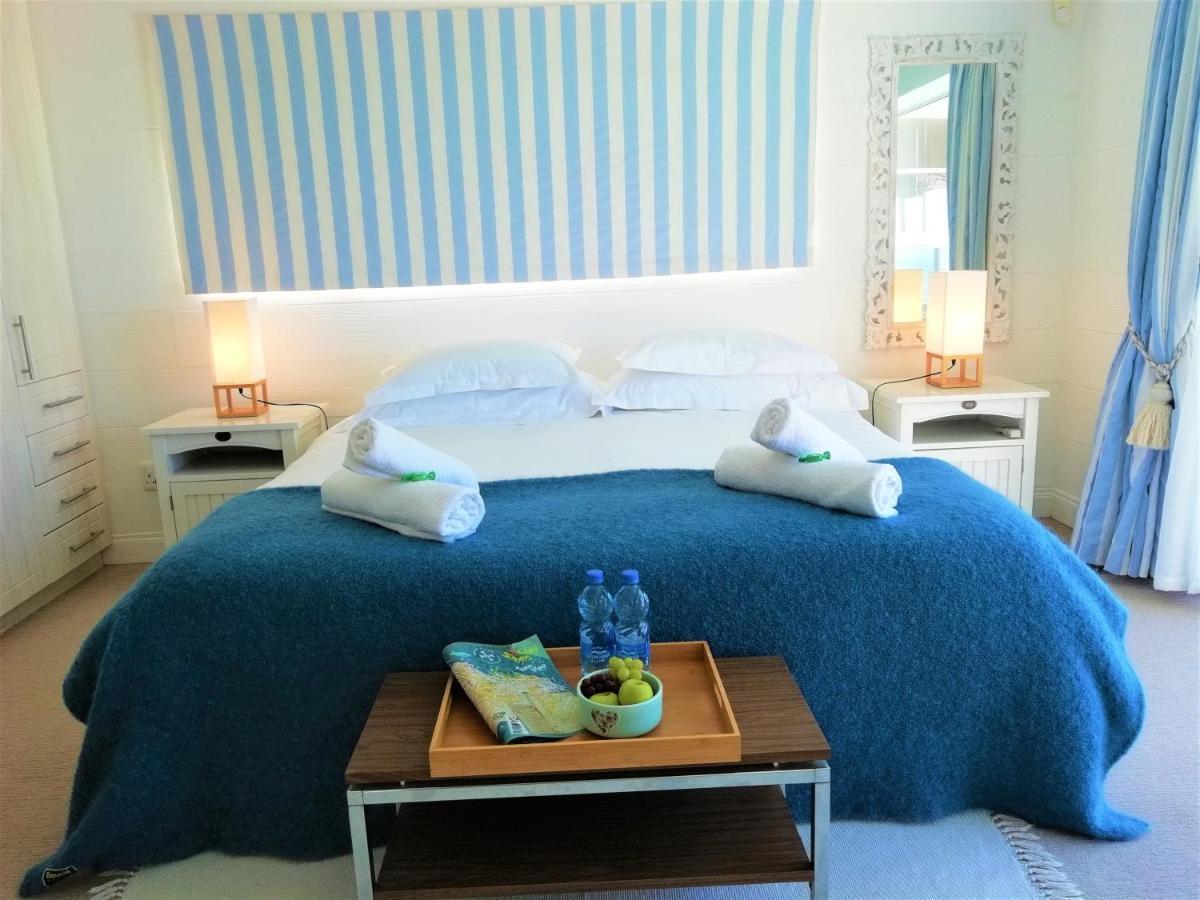 4 On Montagu Accommodation Mossel Bay Bagian luar foto