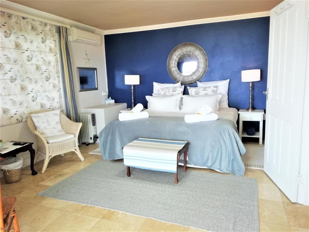 4 On Montagu Accommodation Mossel Bay Bagian luar foto