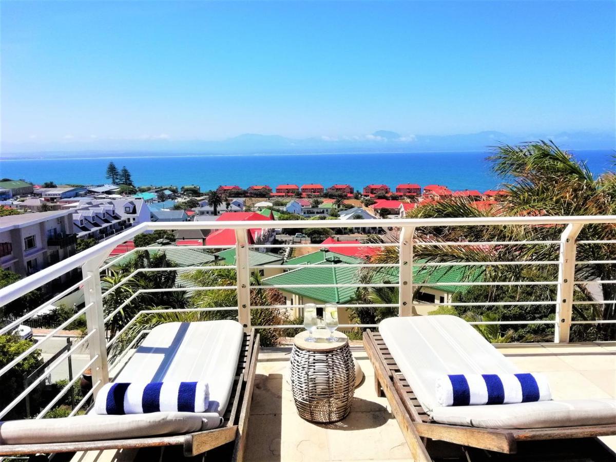 4 On Montagu Accommodation Mossel Bay Bagian luar foto